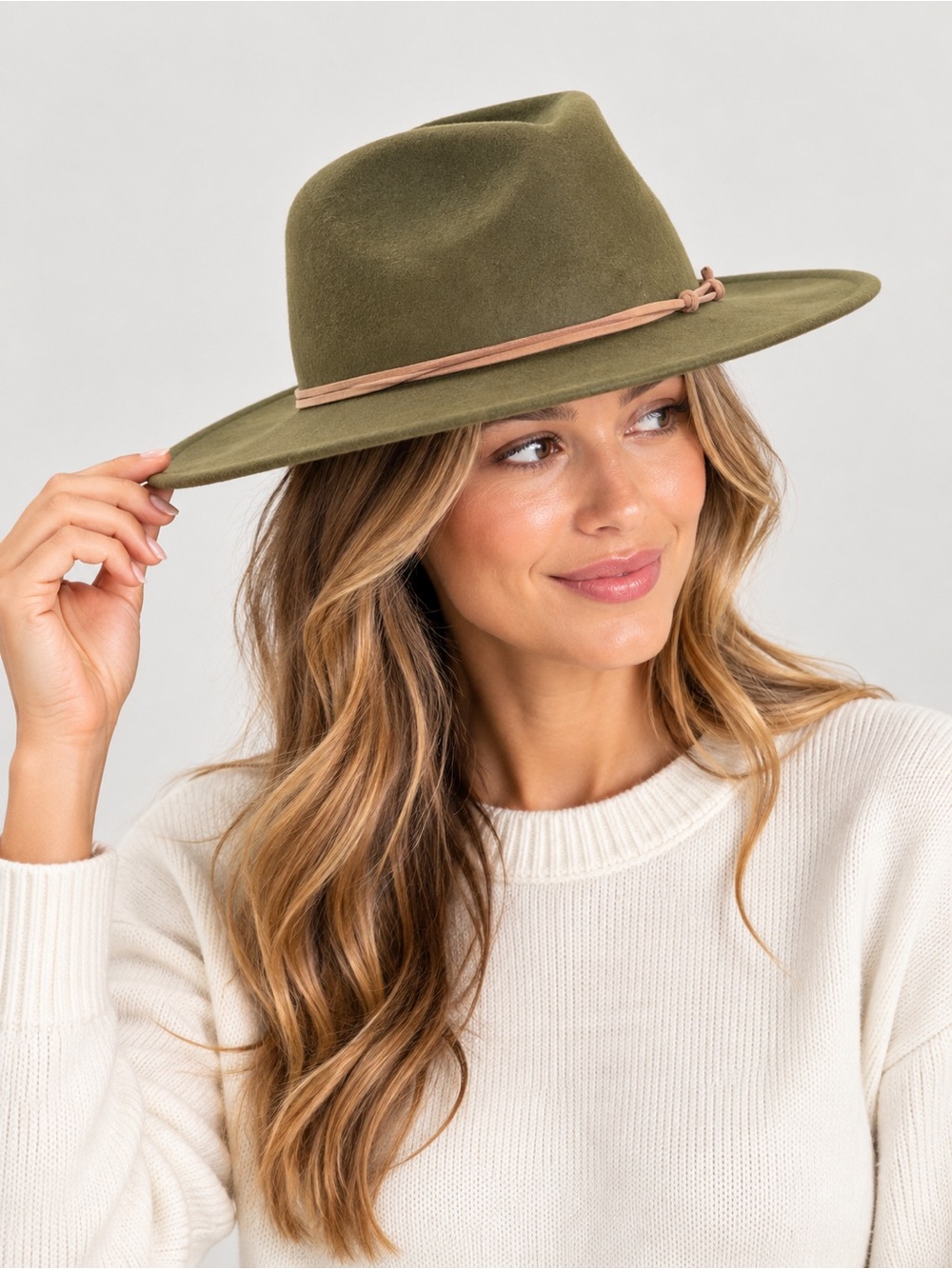 🎉5 for $45🎉 NWT Universal thread hat